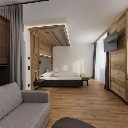 Moser 4* シュラートミンク